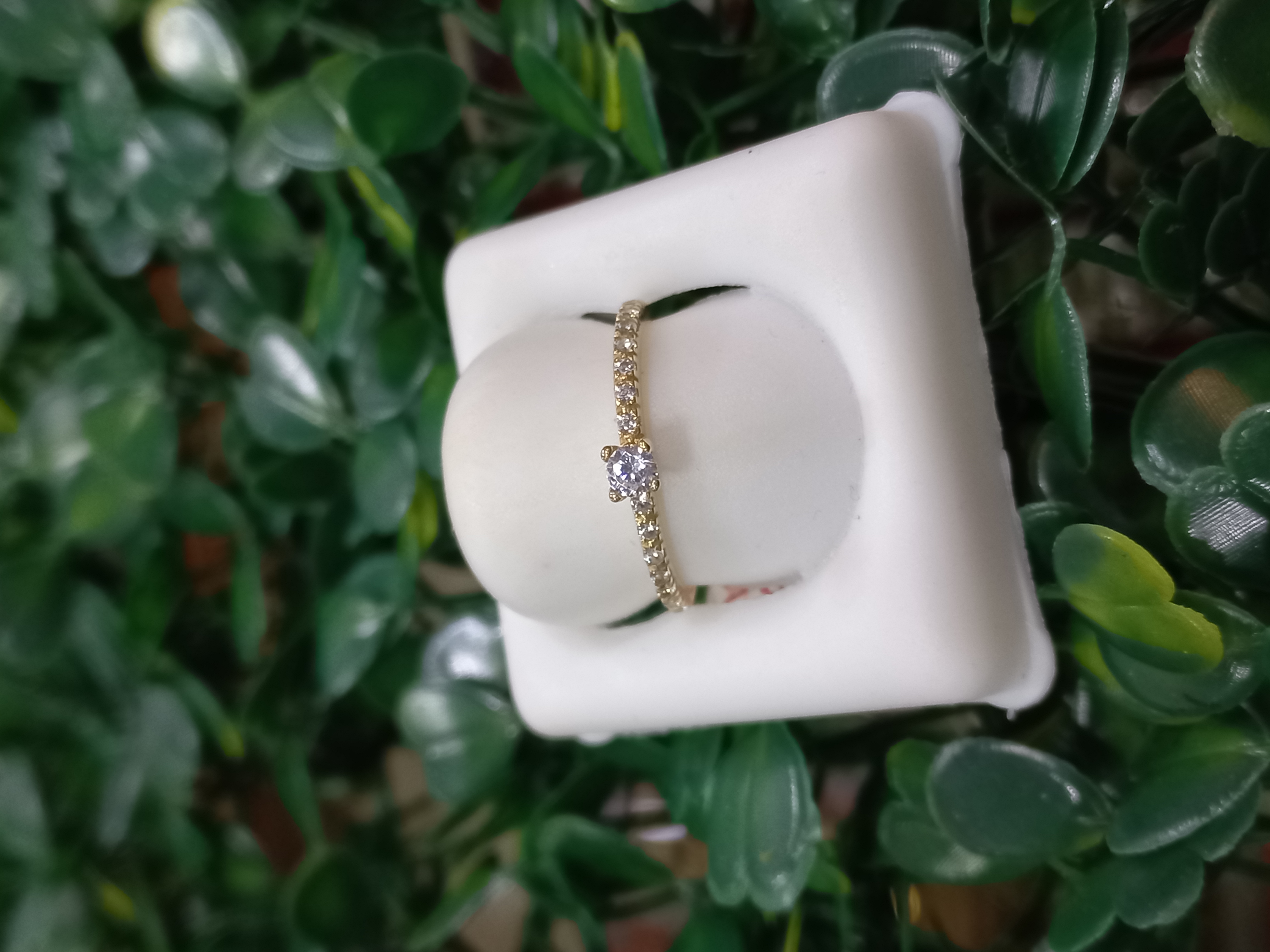 Anel solitário eternity — ouro 18k